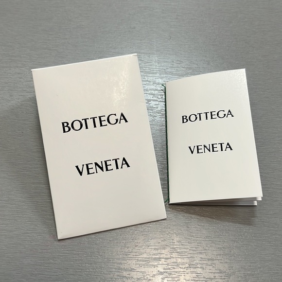 New Bottega Veneta Pouch with dust bag and authenticity NWT - Picture 10 of 10